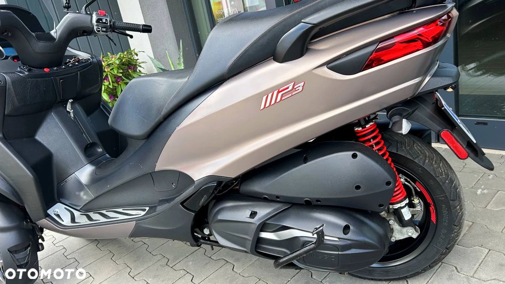 Piaggio MP-3 - 6