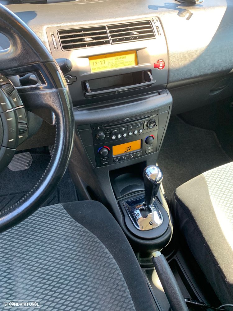 Citroën C4 1.6 HDi FAP EGS6 Exclusive - 17