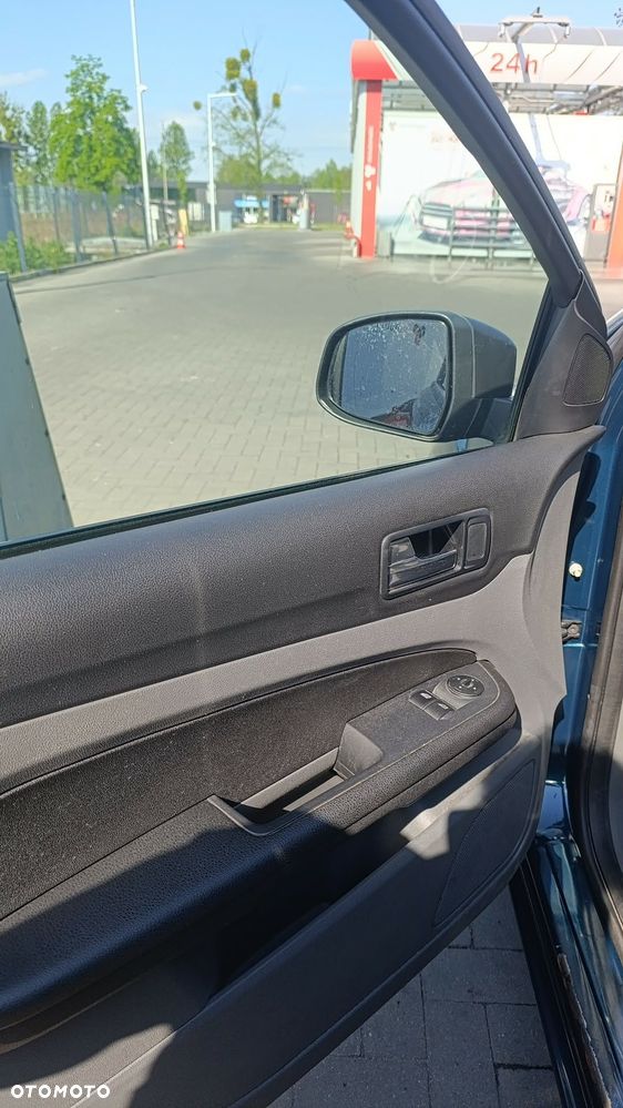 Ford Focus 1.6 Comfort - 11