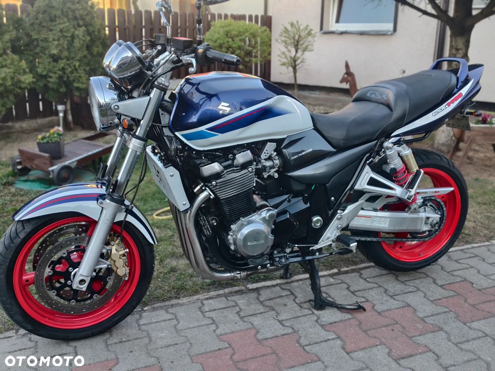 Suzuki GSX - 20