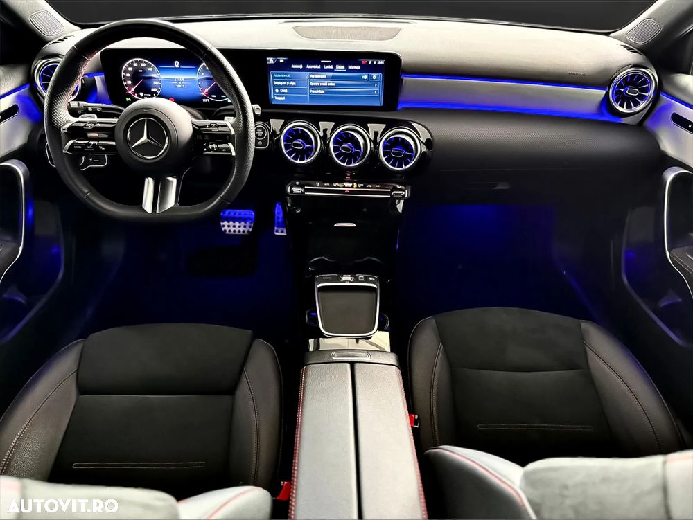 Mercedes-Benz A 200 7G-DCT AMG Line Advanced Plus - 19