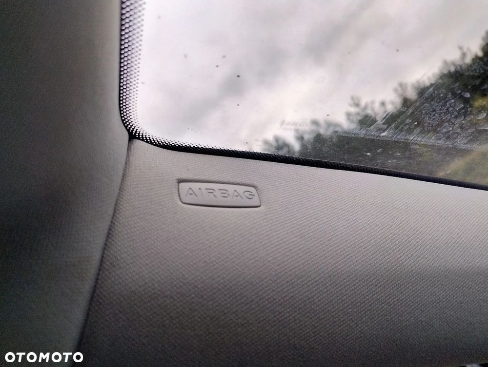 Volkswagen Touran 1.4 TSI Conceptline - 15