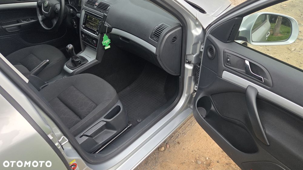 Skoda Octavia 1.6 TDI Family Plus - 29