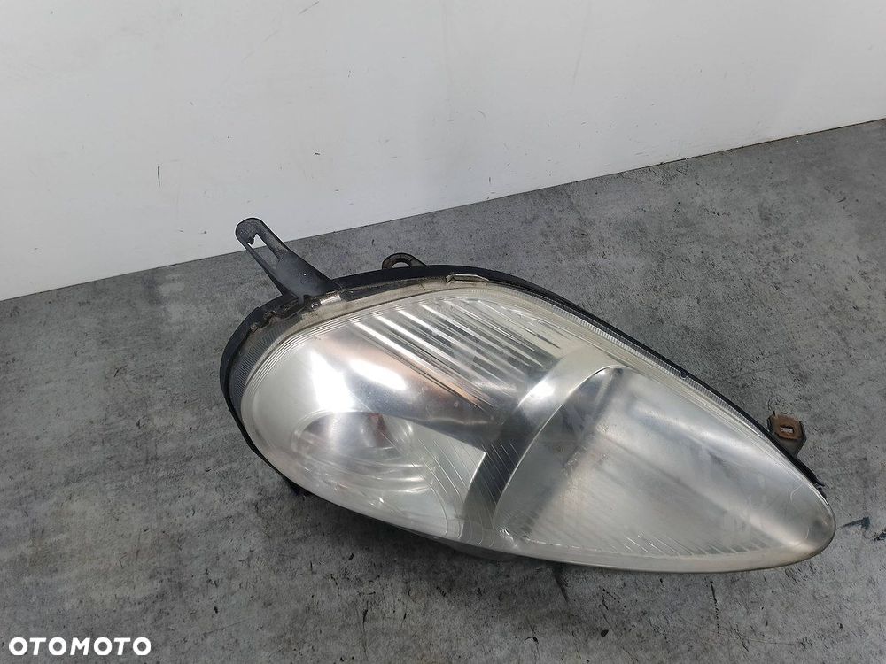 LAMPA PRZÓD PRAWA FIAT GRANDE PUNTO - 6