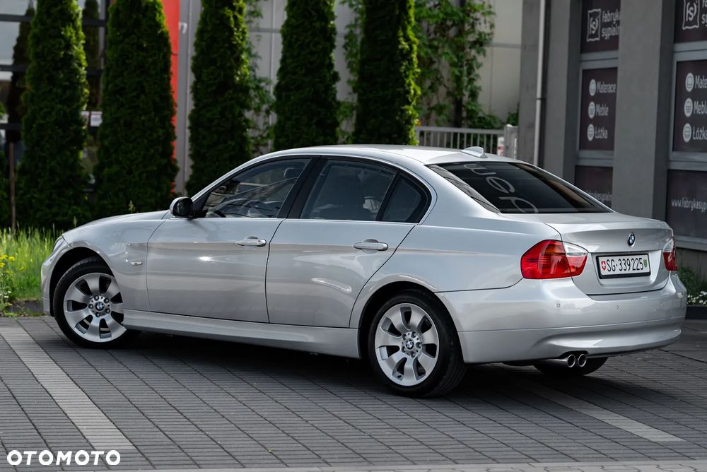BMW Seria 3 330xi - 10