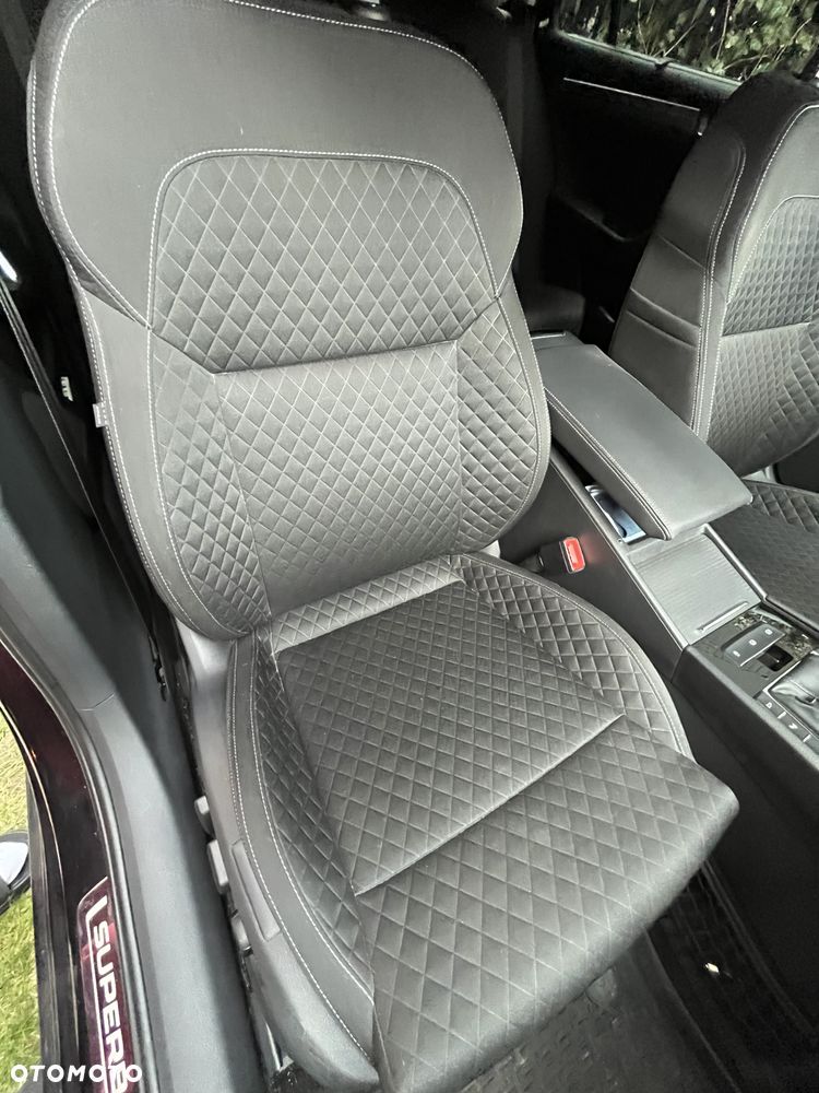 Skoda Superb 2.0 TDI Style - 33