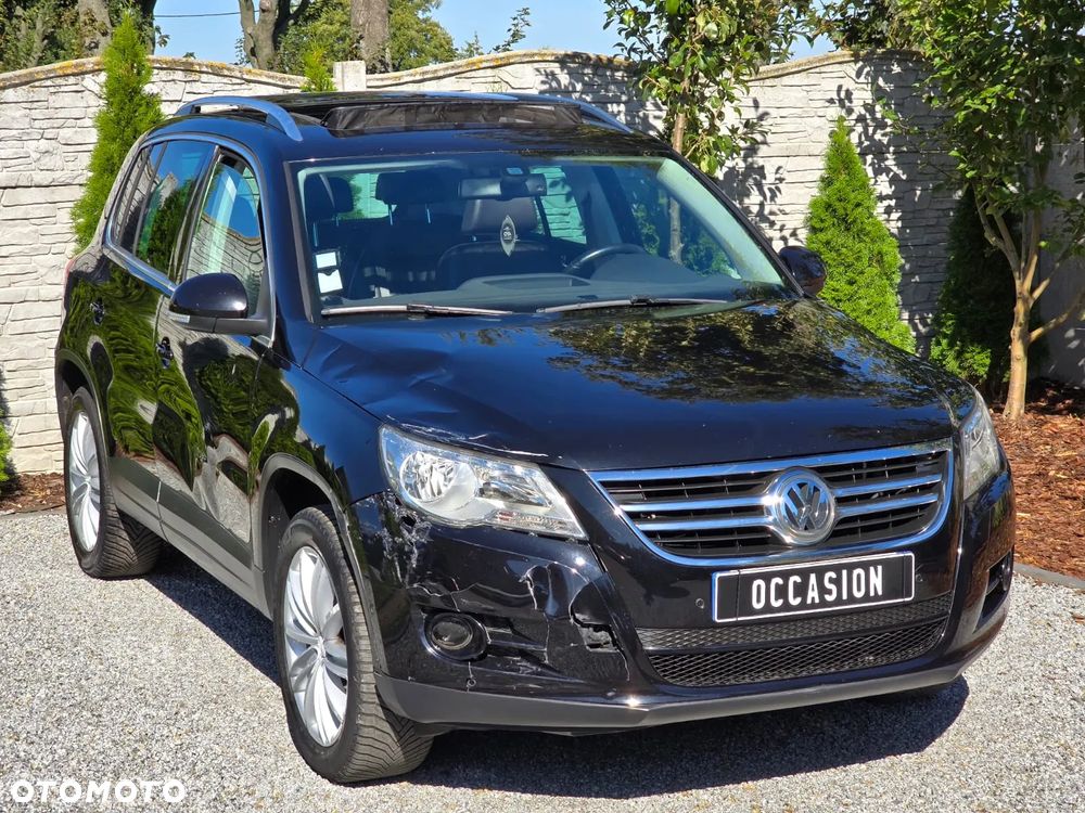 Volkswagen Tiguan - 1