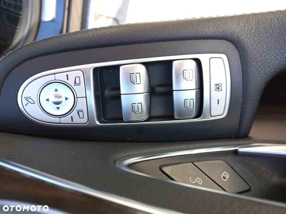 Mercedes-Benz Klasa C 300 7G-TRONIC Avantgarde - 13