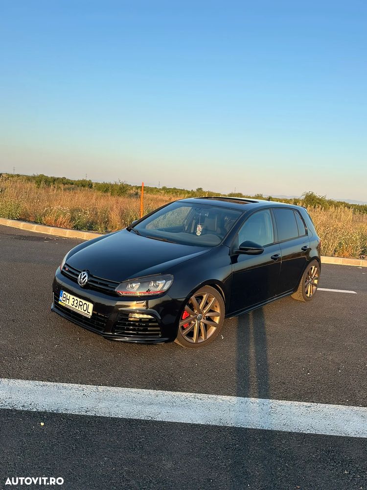 Volkswagen Golf - 1