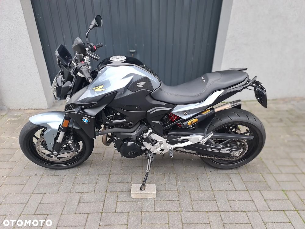 BMW F - 9