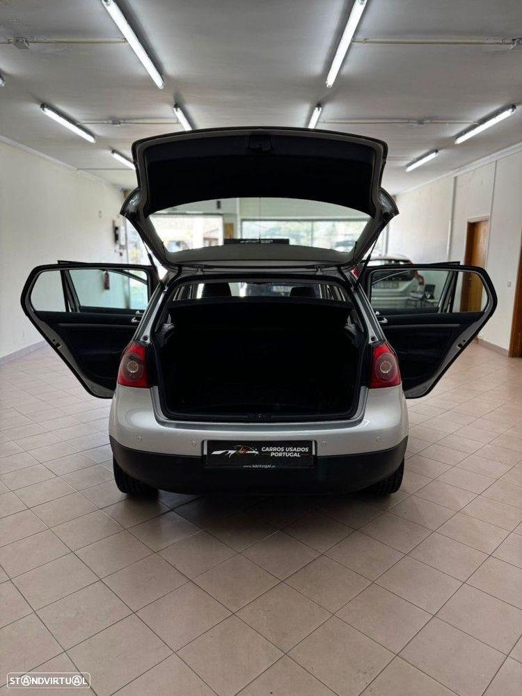 VW Golf 1.9 TDi Confortline DSG - 11