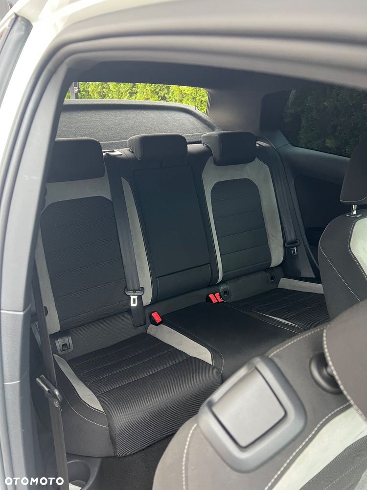 Volkswagen Golf - 39