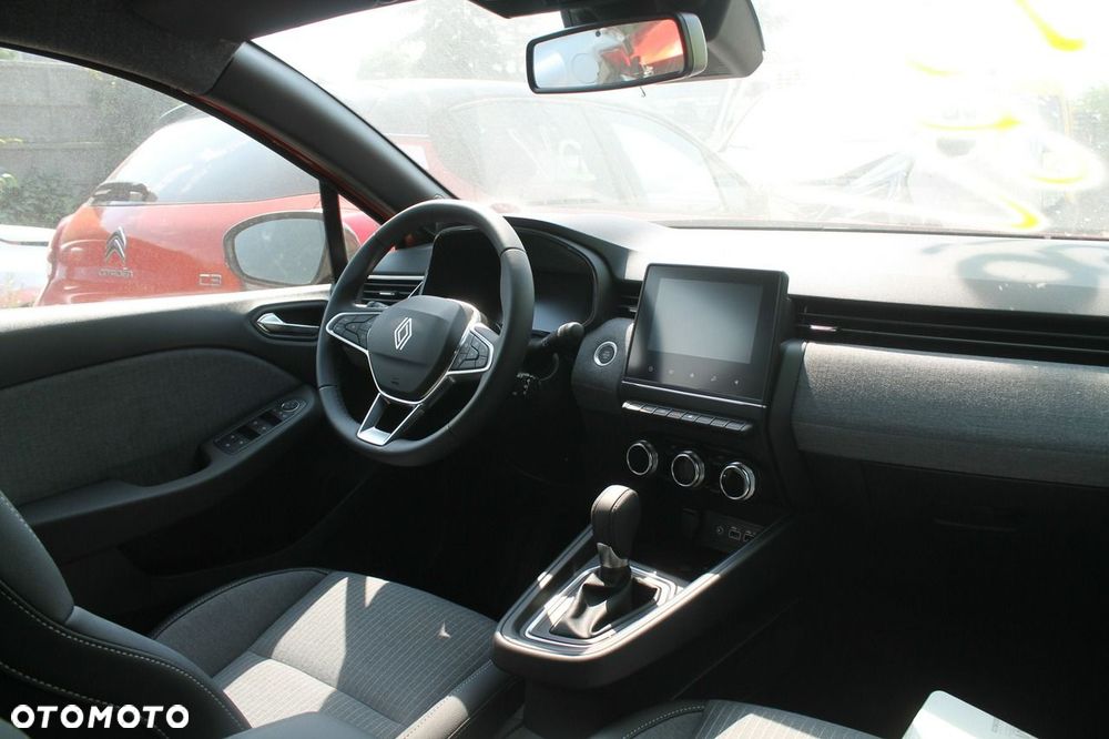 Renault Clio - 8