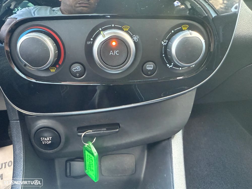 Renault Clio 0.9 TCe Limited Edition - 34