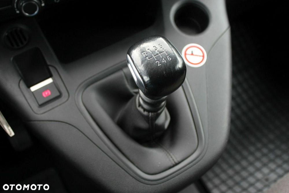 Peugeot Partner - 24