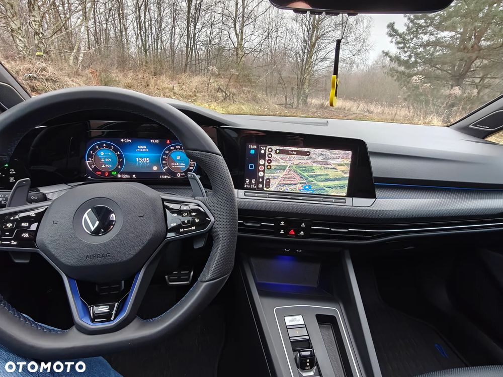 Volkswagen Golf - 24