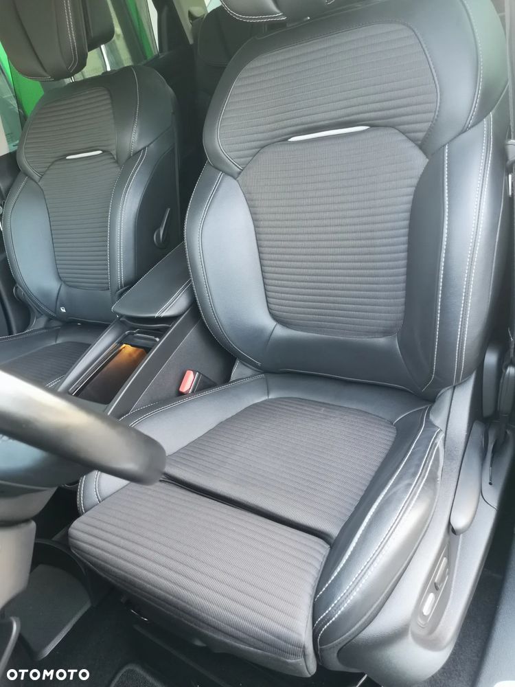 Renault Scenic 1.6 dCi Energy Bose Edition - 31