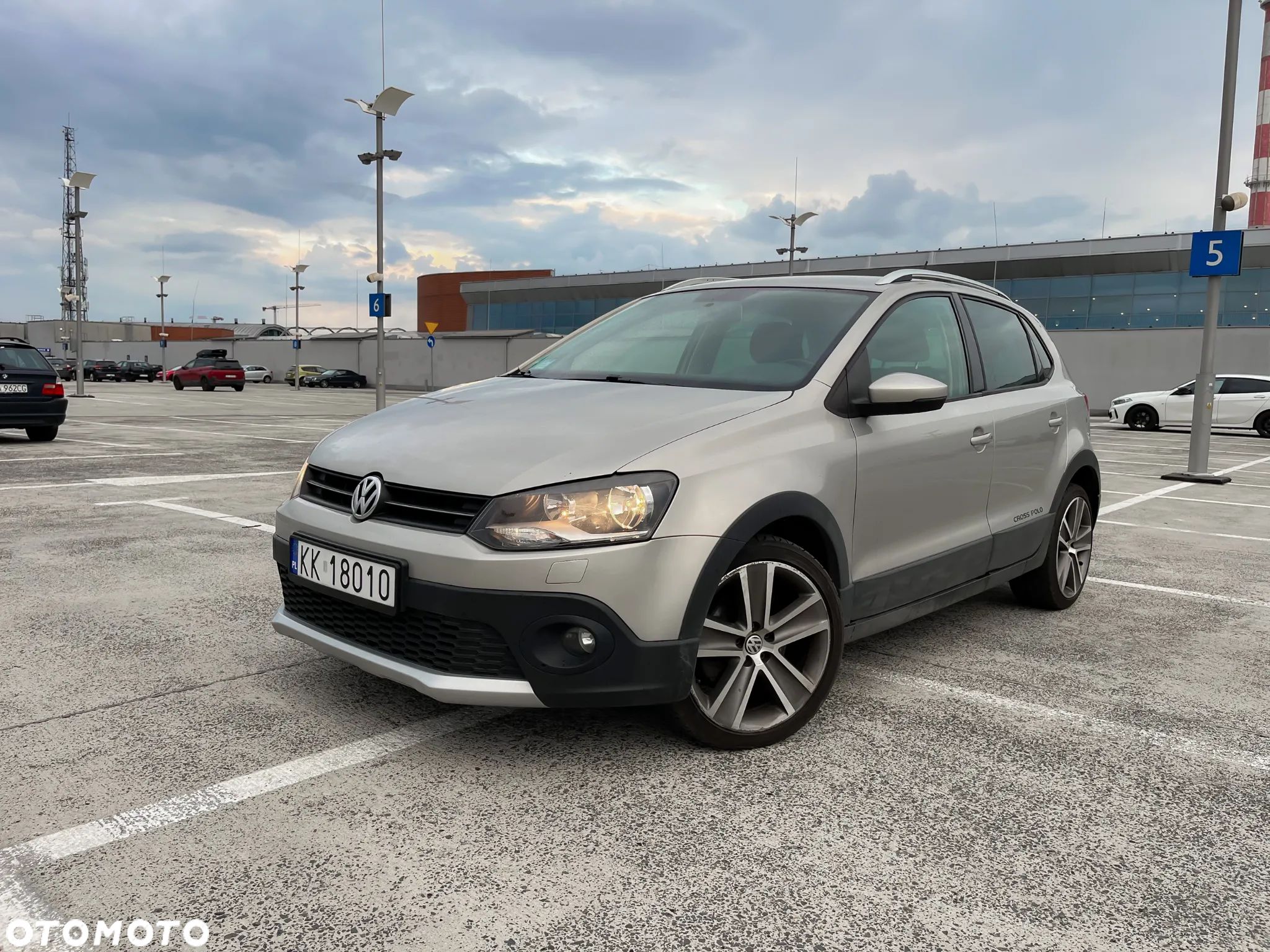 Volkswagen Polo 1.6 TDI Cross - 1