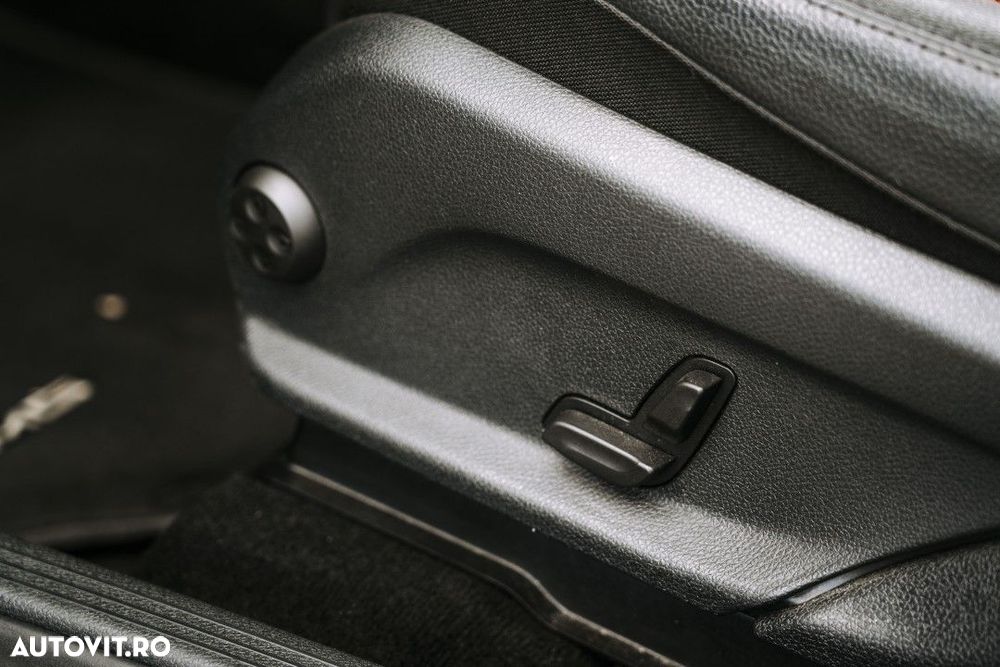 Mercedes-Benz GLC 300 d 4MATIC - 31
