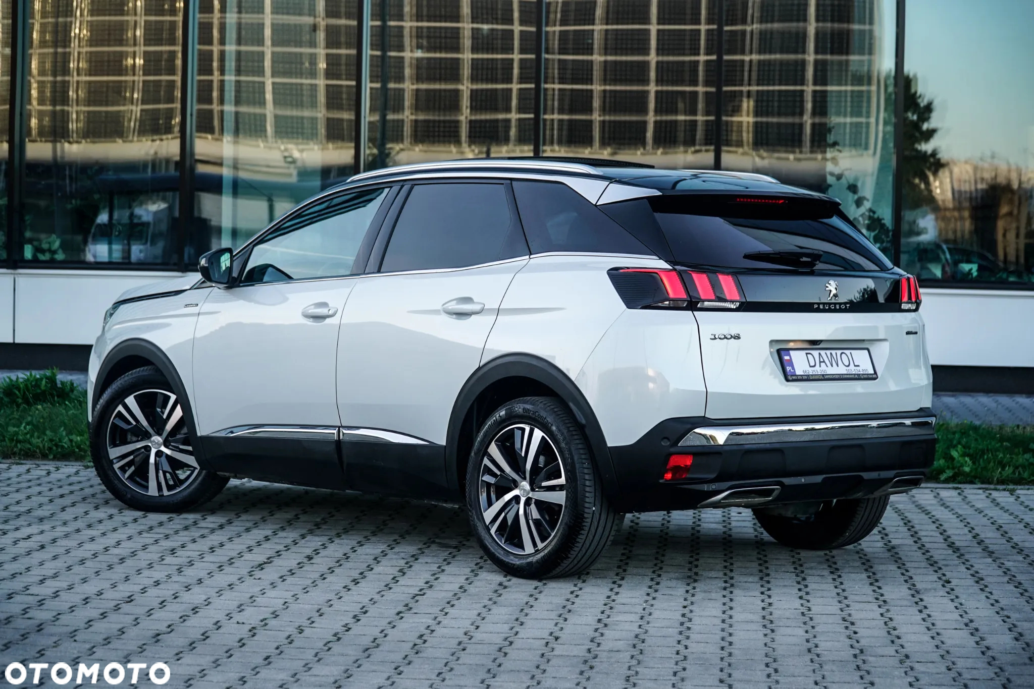 Peugeot 3008 1.6 BlueHDi Active S&S EAT6 - 11