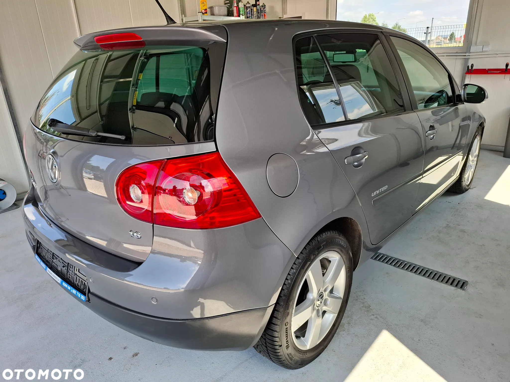 Volkswagen Golf 1.6 United - 16