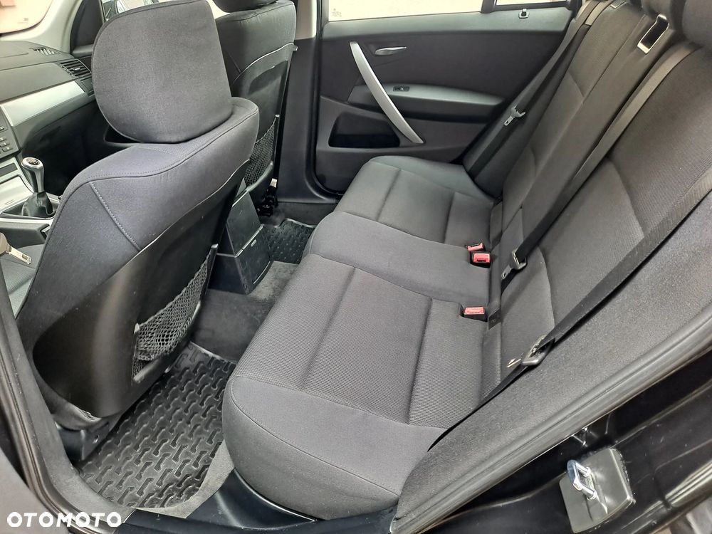 BMW X3 2.0d - 9