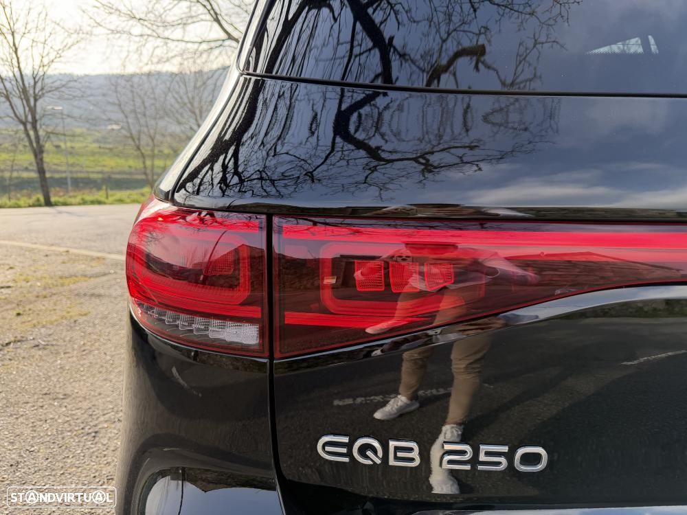 Mercedes-Benz EQB 250 Progressive - 14