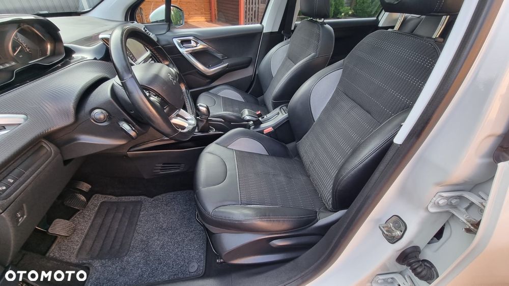 Peugeot 2008 1.6 BlueHDi Allure - 15