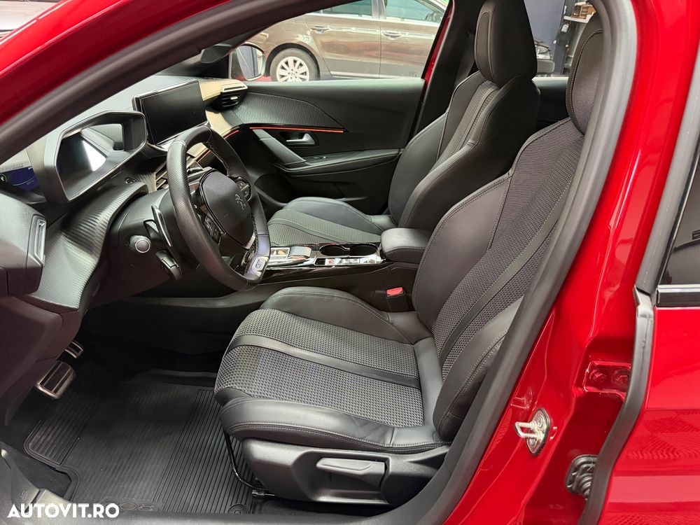 Peugeot 208 1.2 L PureTech STT EAT8 GT Pack - 10