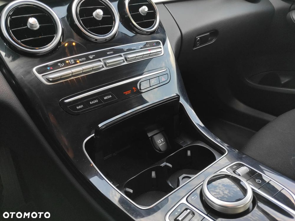 Mercedes-Benz Klasa C 160 9G-TRONIC - 15