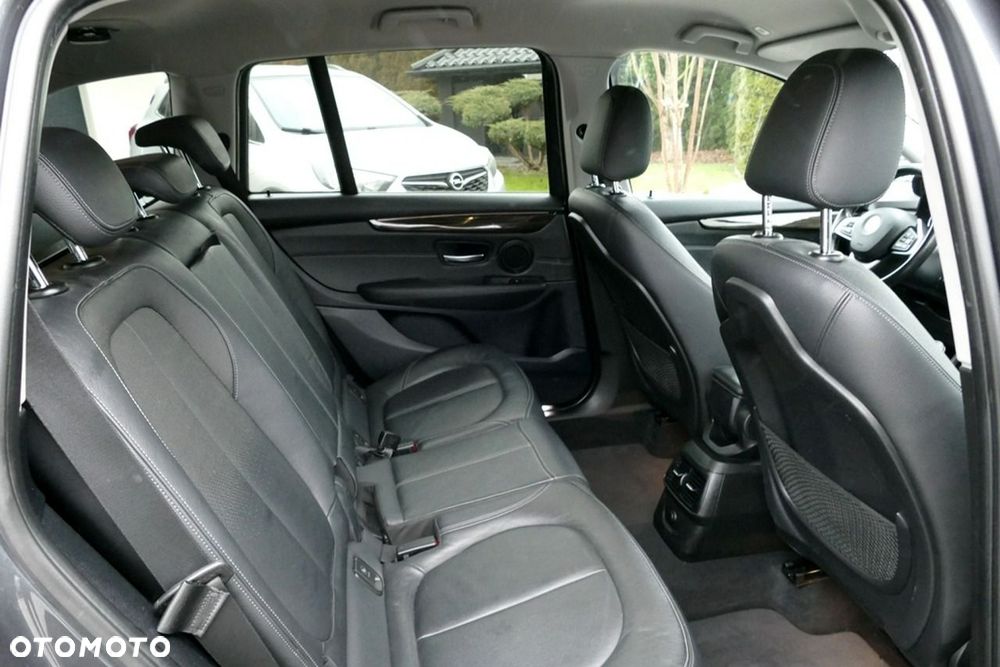 BMW Seria 2 216d Luxury Line - 35