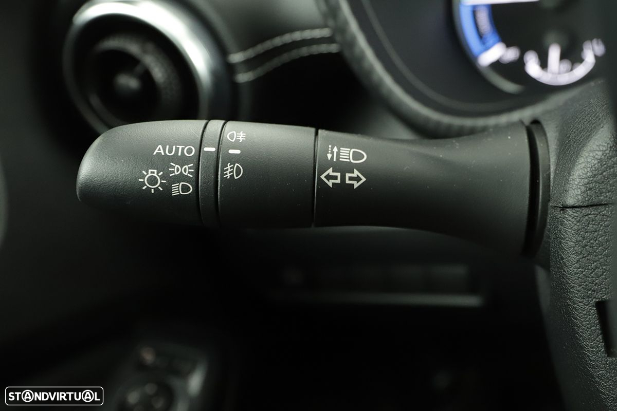 Nissan Juke 1.6 Hybrid N-Design Black - 16