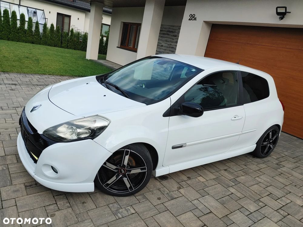 Renault Clio 1.6 16V GT - 25