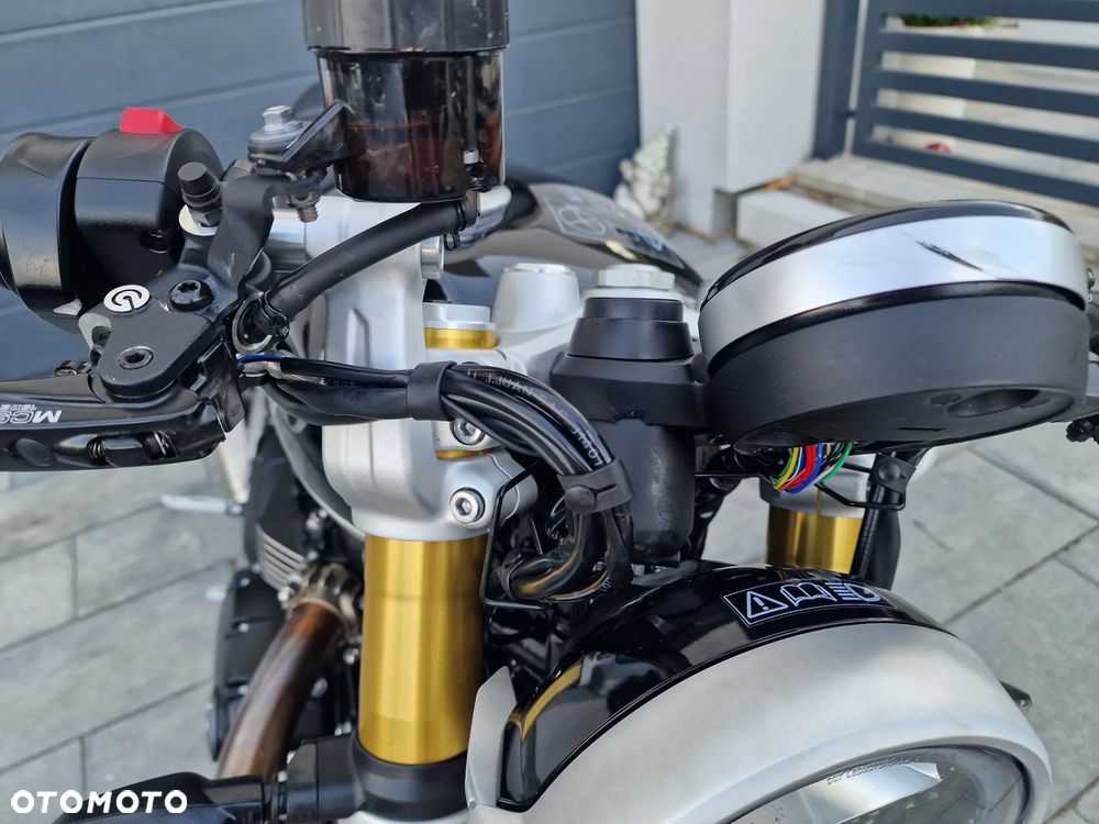 Triumph Speed Twin - 9