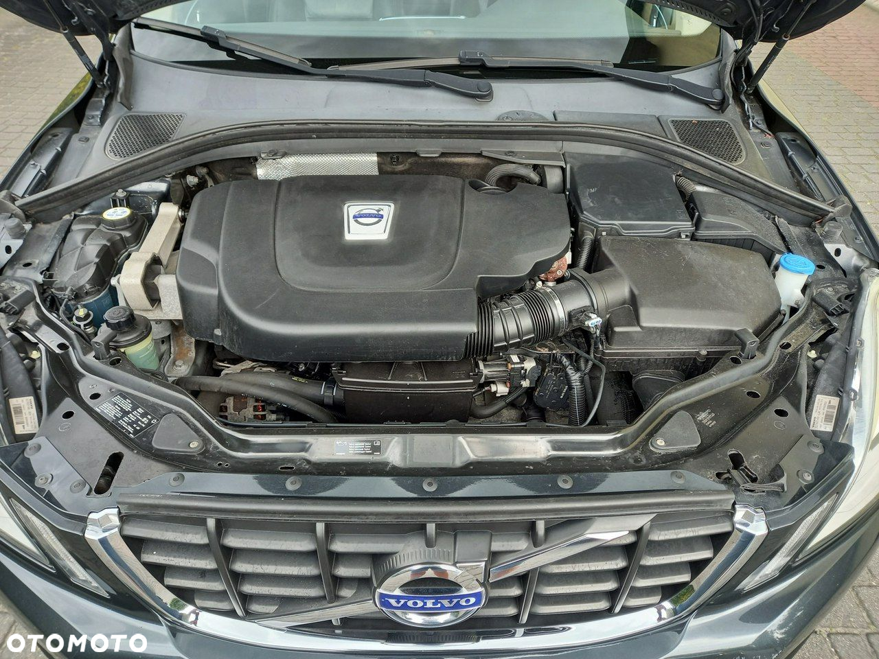Volvo XC 60 D4 Geartronic Momentum - 17