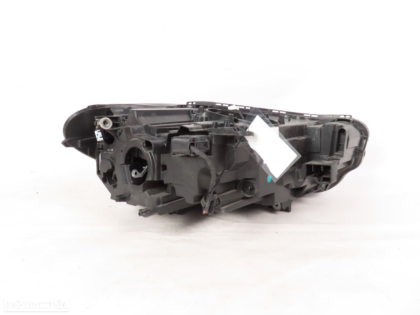 Farol Led LCI Esquerdo Seminovo/ Original BMW X1 (F48) 63117472249 / 63119477811 - 3