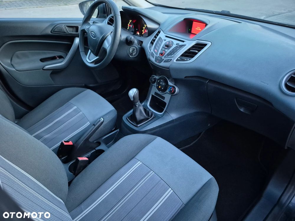 Ford Fiesta 1.25 Titanium - 9