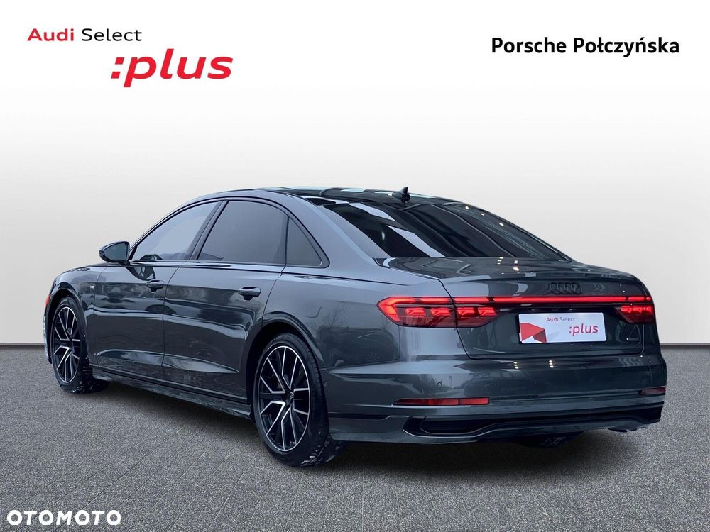 Audi A8 - 4
