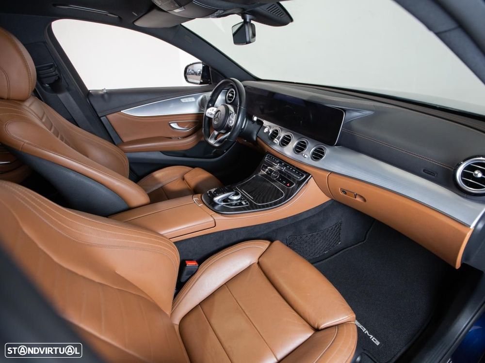 Mercedes-Benz E 300 de AMG Line - 13