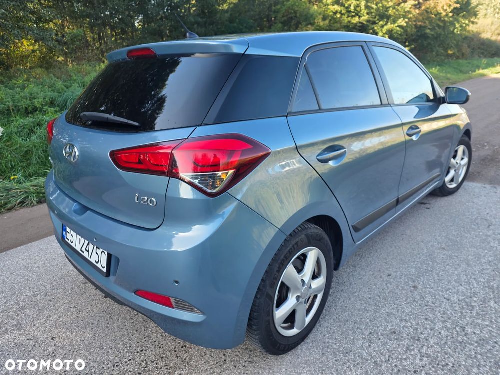 Hyundai I20 2016 photo 3