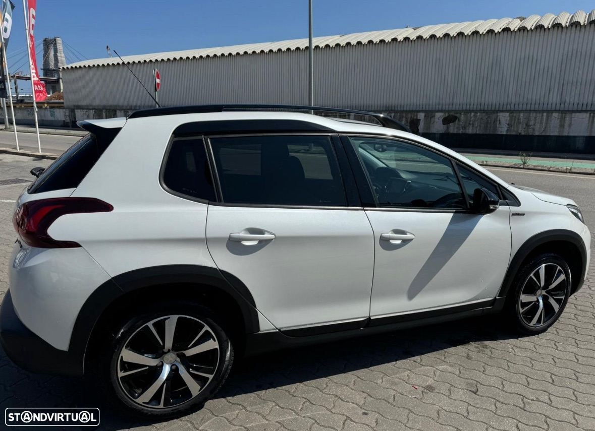 Peugeot 2008 1.2 PureTech GT Line - 7