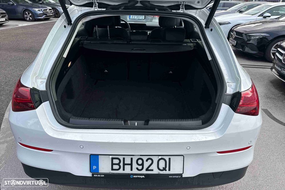 Mercedes-Benz CLA 180 d - 11