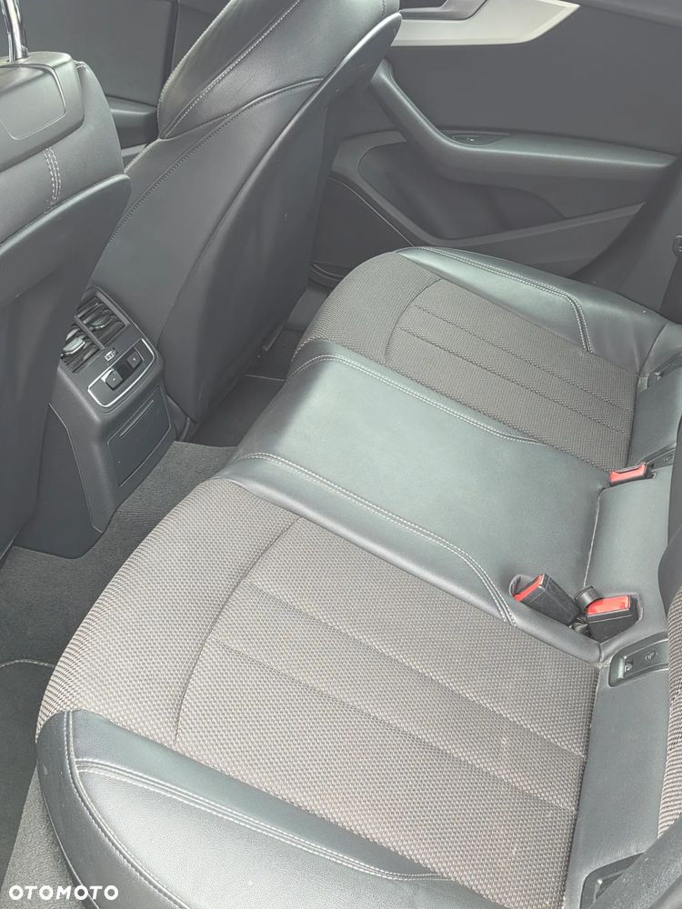 Audi A4 Limousine 2.0 TDI S tronic quattro sport - 19