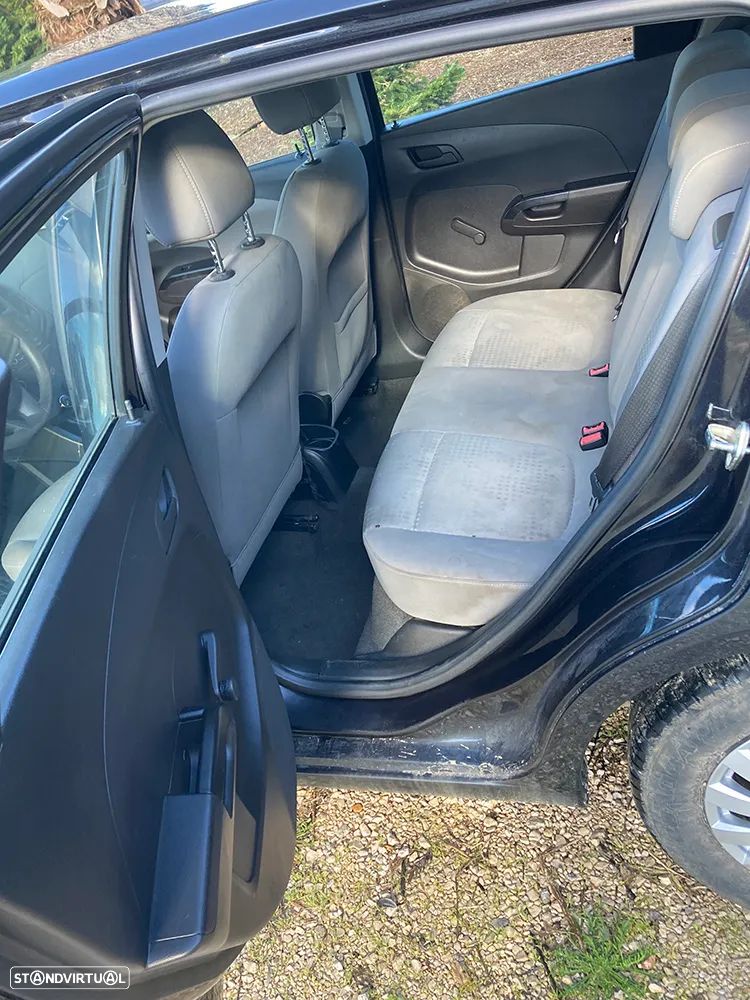 Chevrolet Aveo 1.2 LS - 8