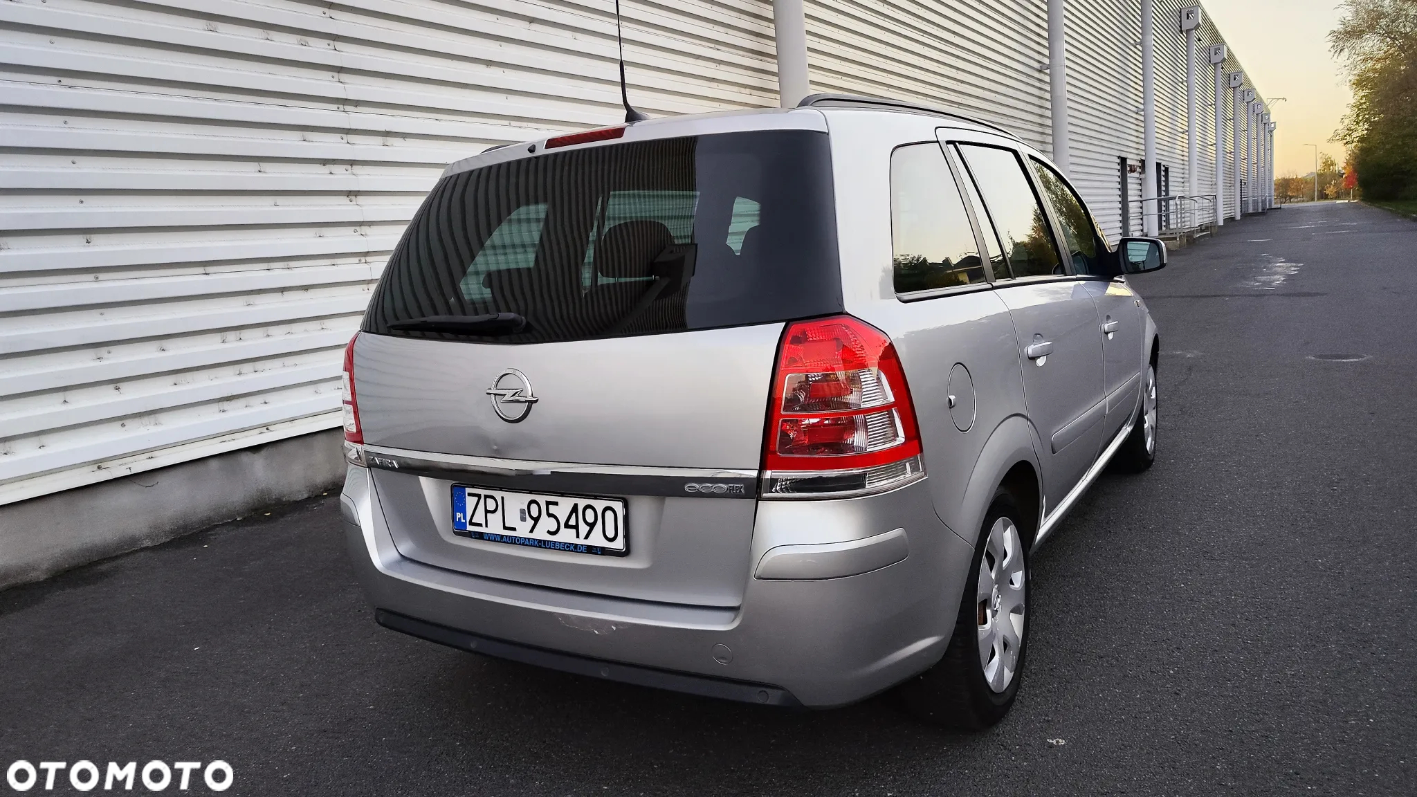 Opel Zafira - 8
