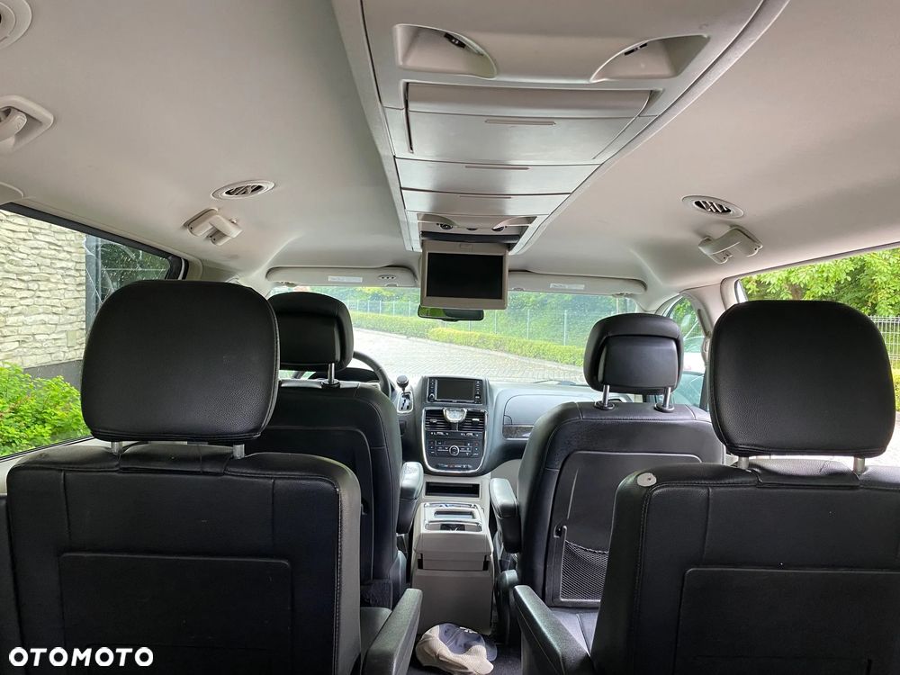 Chrysler Town & Country 3.6 Touring - 17