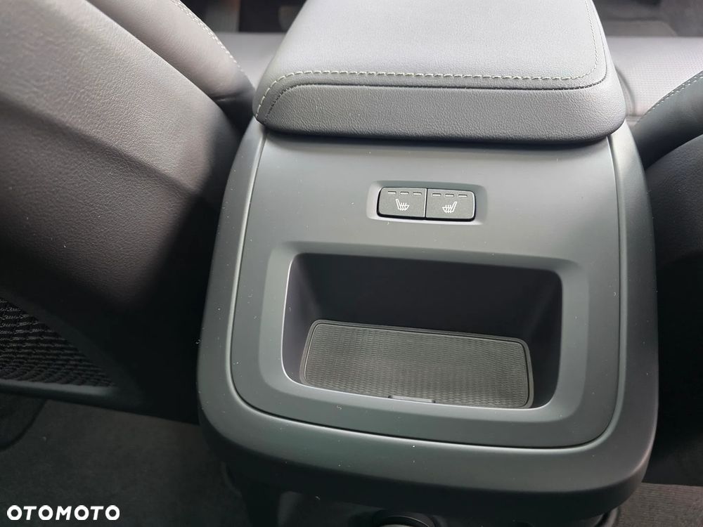Volvo XC 60 T6 AWD Recharge Plus Dark - 31
