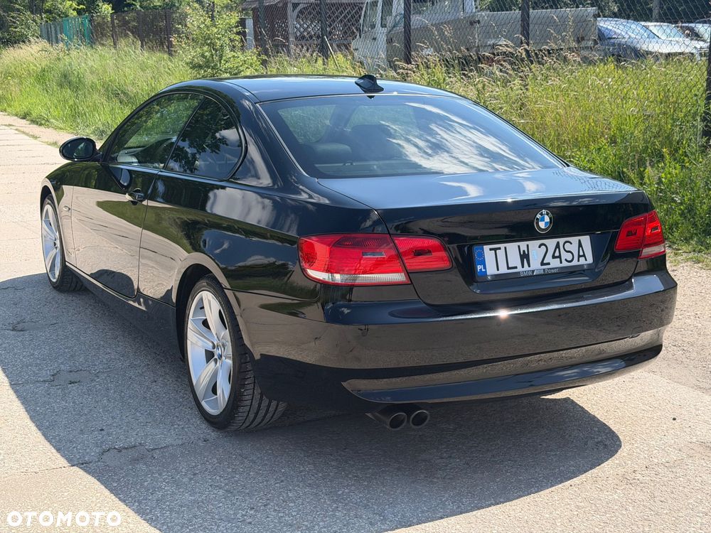 BMW Seria 3 325i Edition Exclusive - 3