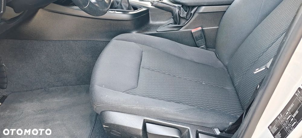BMW Seria 1 116i - 20