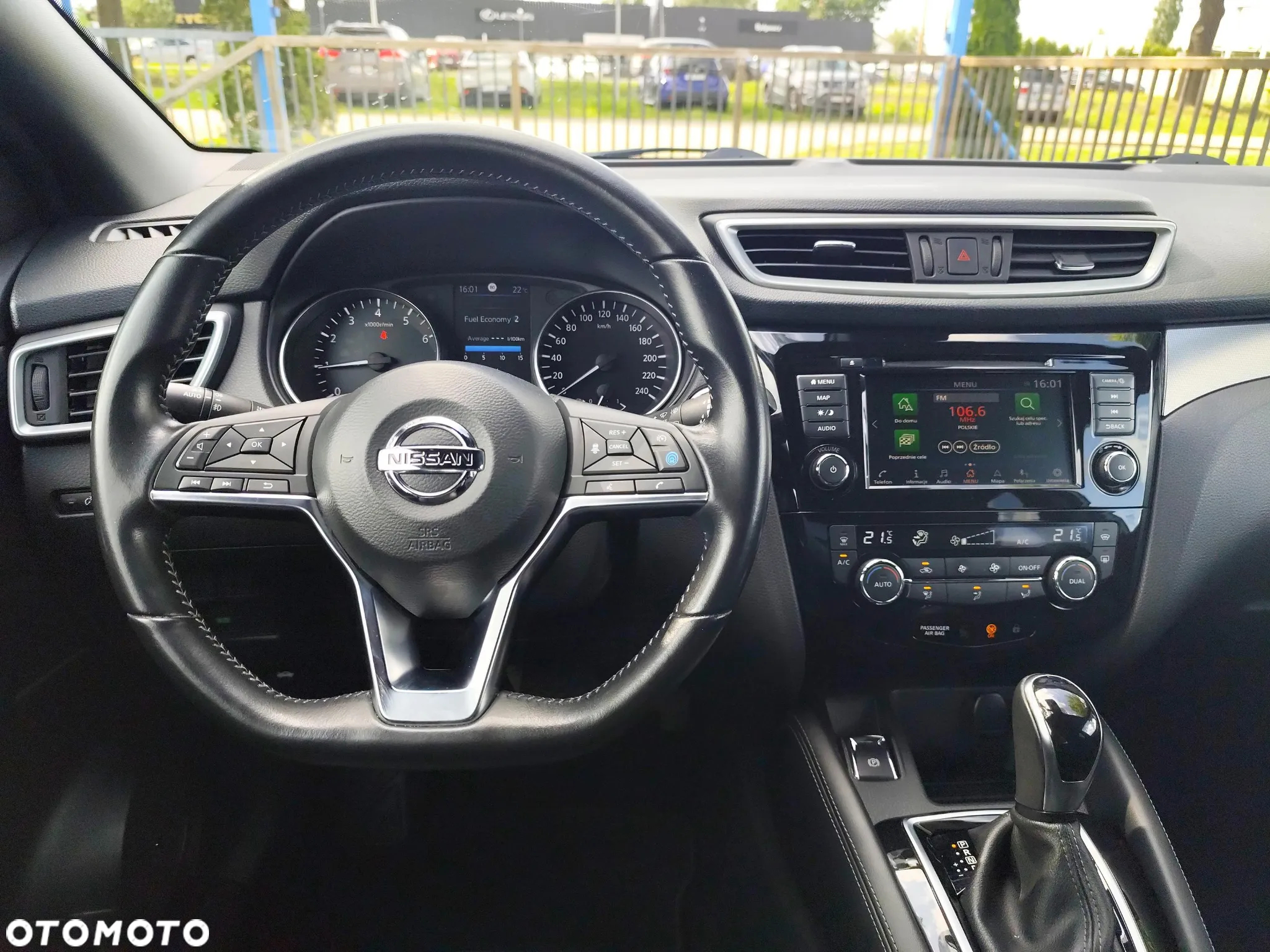 Nissan Qashqai 1.3 DIG-T N-Tec DCT - 13